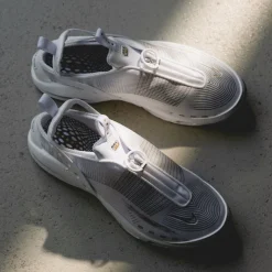 Vegane Sneaker|Weiße Sneaker*Nike Wmns Air Max Craze White / Metallic Gold / Black / Copper Moon