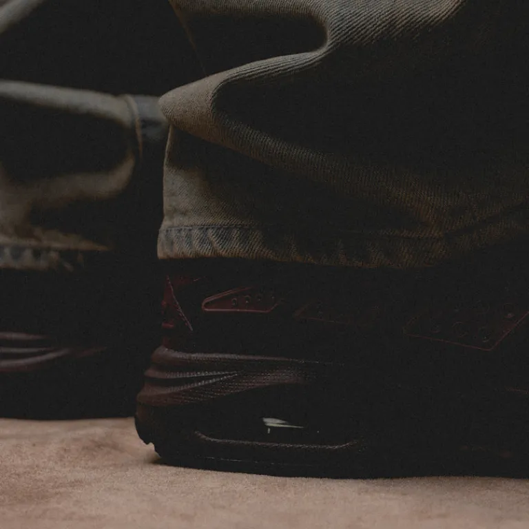 Leder Sneaker|Retro Runner*Nike Wmns Air Max SNDR Burgundy Crush / Baltic Blue / Baroque Brown
