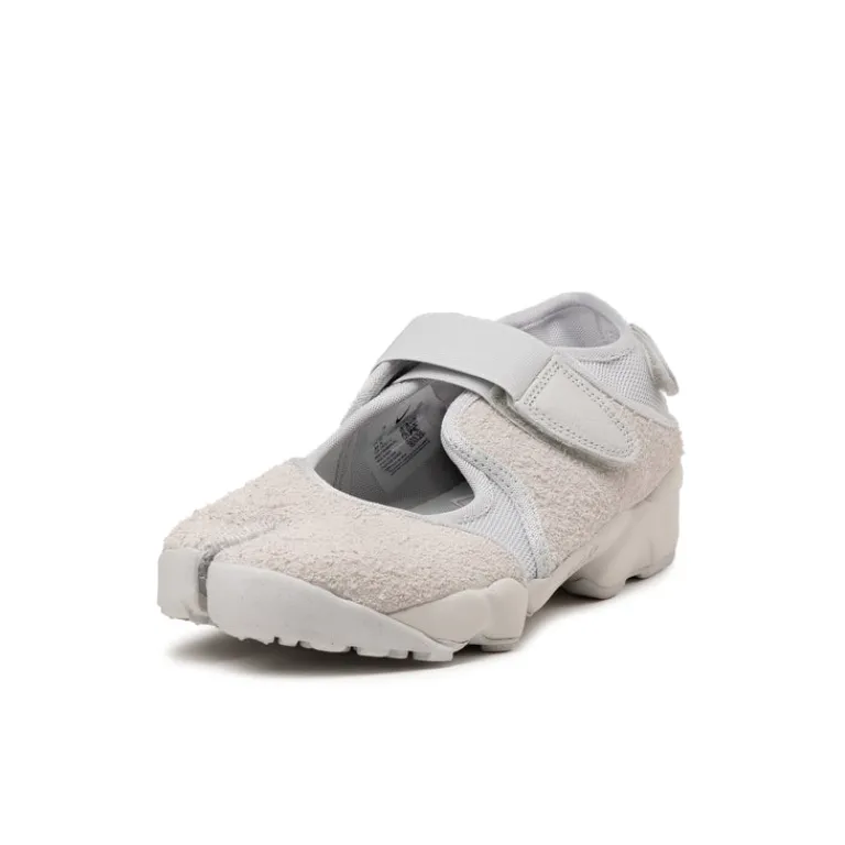 Leder Sneaker|Ballerinas*Nike Wmns Air Rift Photon Dust / Summit White