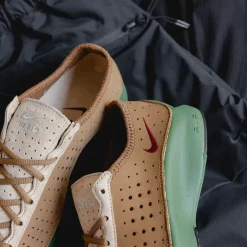 Leder Sneaker*Nike Wmns Air Superfly Ale Brown / Team Red / Treeline