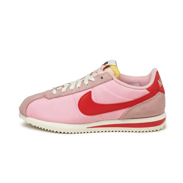 Leder Sneaker|Retro Runner*Nike Wmns Cortez TXT Medium Soft Pink / Fire Red / Sail / Team Orange