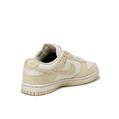 Leder Sneaker*Nike Wmns Dunk Low *Next Nature* Soft Pearl / Beach / Pale Ivory / White