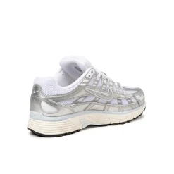 Leder Sneaker|Weiße Sneaker*Nike Wmns P-6000 White / Metallic Silver / Blue Tint / Sail