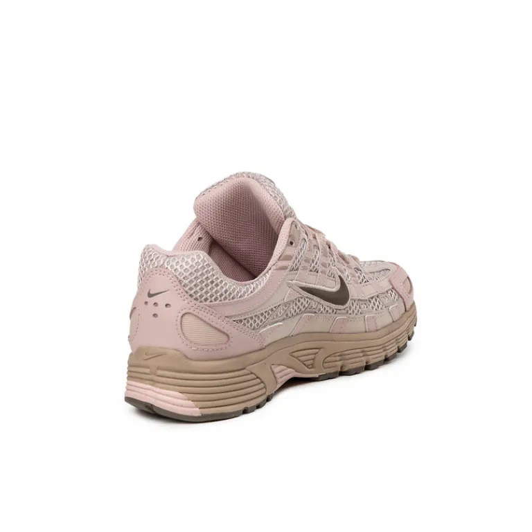 Leder Sneaker|Retro Runner*Nike Wmns P-6000 Fossil Stone / Ironstone / Hemp / Pink Oxford