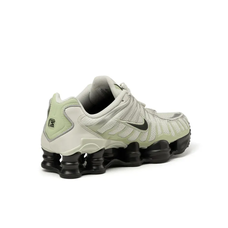 Vegane Sneaker|Retro Runner*Nike Wmns Shox TL Light Bone / Olive Aura / Metallic Silver / Off Noir