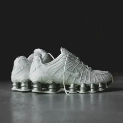 Vegane Sneaker|Retro Runner*Nike Wmns Shox TL Sail / Sail / Sail
