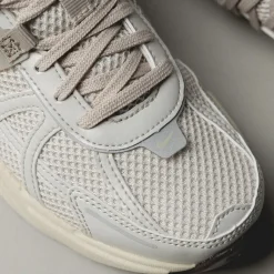 Leder Sneaker|Retro Runner*Nike Wmns V2K Run Light Orewood Brown / Light Bone / Khaki / Earth