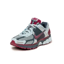 Leder Sneaker|Retro Runner*Nike Wmns Zoom Vomero 5 Armory Navy / Glacier Blue / Team Red