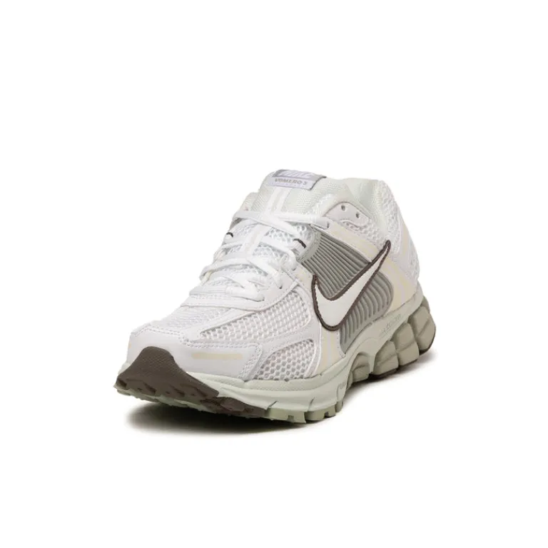 Leder Sneaker|Weiße Sneaker*Nike Wmns Zoom Vomero 5 White / Summit White / Light Smoke Grey