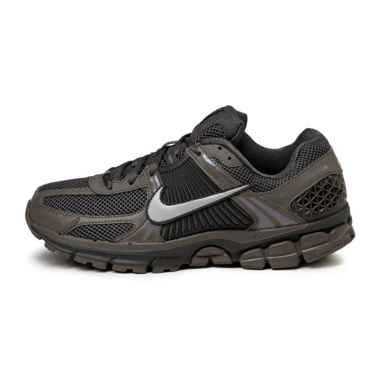 Leder Sneaker|Retro Runner*Nike Zoom Vomero 5 Cave Stone / Multicolor / Medium Ash / Metallic Silver