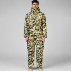 Hosen*Nike ACG "Smith Summit" Water-Repellent UV Cargo Pants Parachute Beige / Sequoia / Summit White