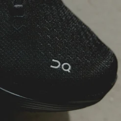 Vegane Sneaker|Laufschuhe*On Cloud X 4 Black / Eclipse