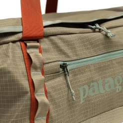 Taschen*Patagonia Black Hole Duffel 55L Seabird Grey