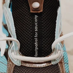 Vegane Sneaker|Retro Runner*Saucony x Footpatrol Pro Grid Omni 9 Blue / Brown