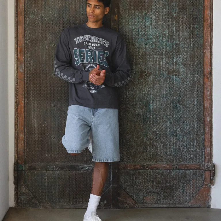 T-Shirts*Test Drive Open Road Longsleeve Graphite