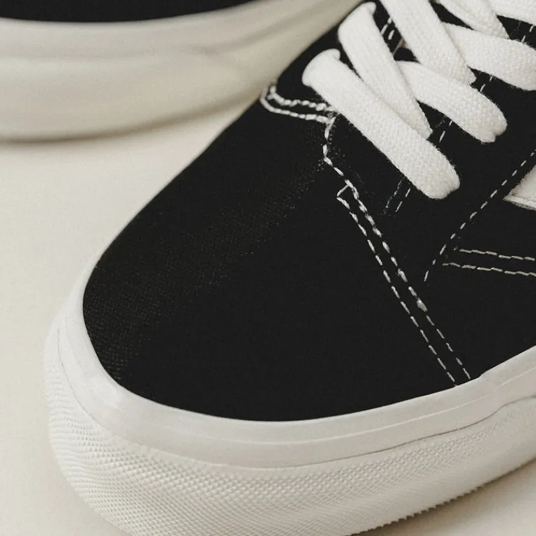 Leder Sneaker|High-Top Sneaker*Vans Premium Clash the Wall LX Black / White